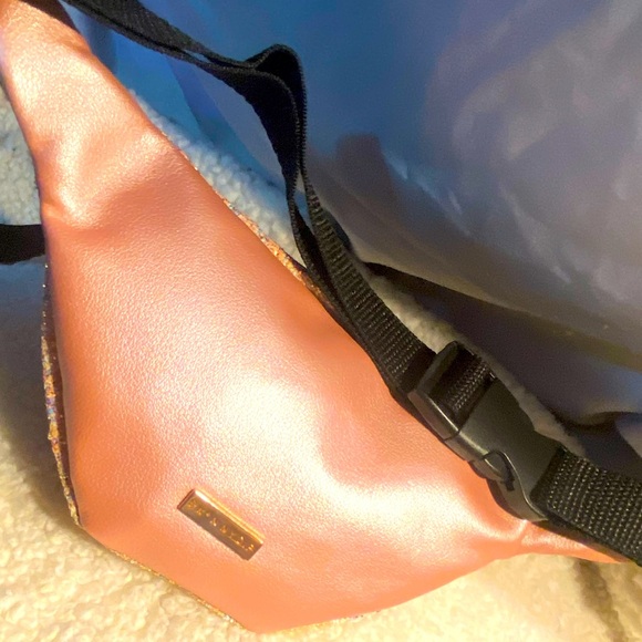 skinny dip holographic pink and rose gold waist/hip bag - Picture 7 of 10